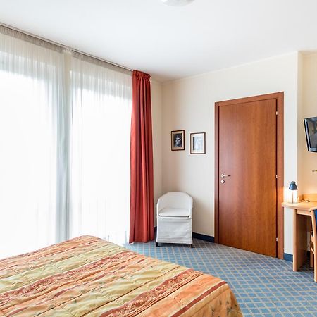Hotel San Vito Бардолино Экстерьер фото