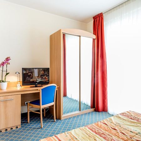 Hotel San Vito Бардолино Экстерьер фото