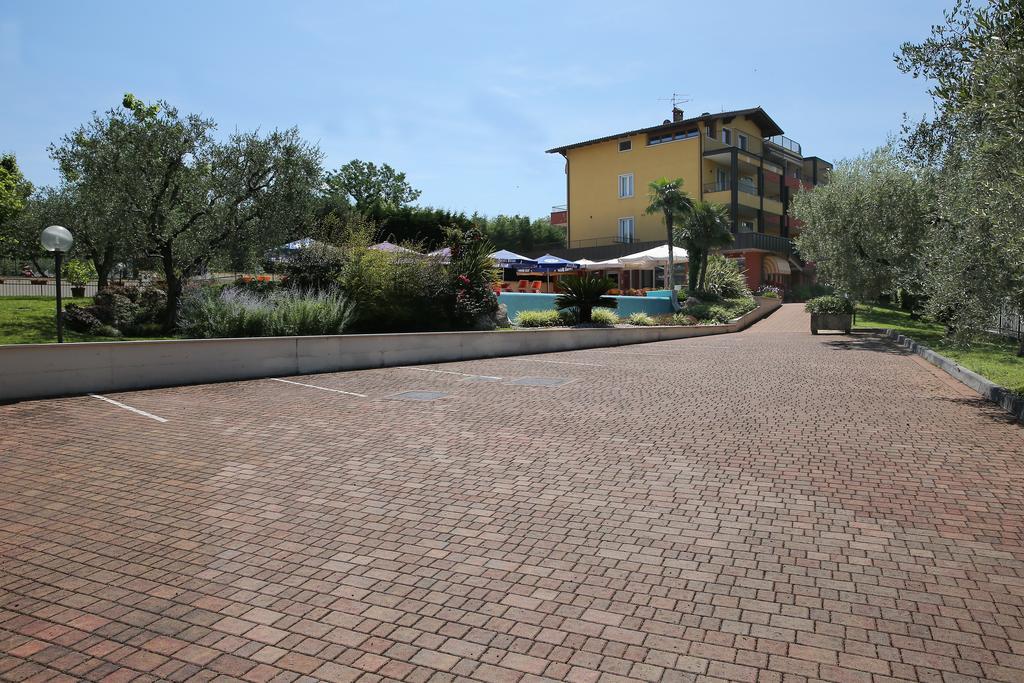 Hotel San Vito Бардолино Экстерьер фото