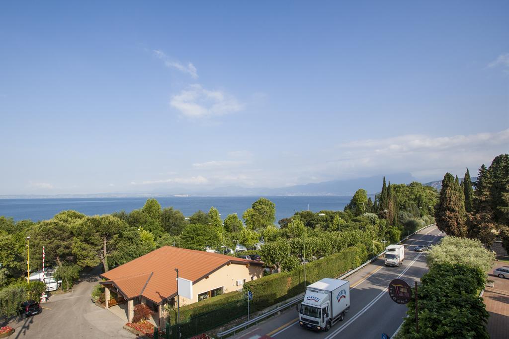 Hotel San Vito Бардолино Экстерьер фото