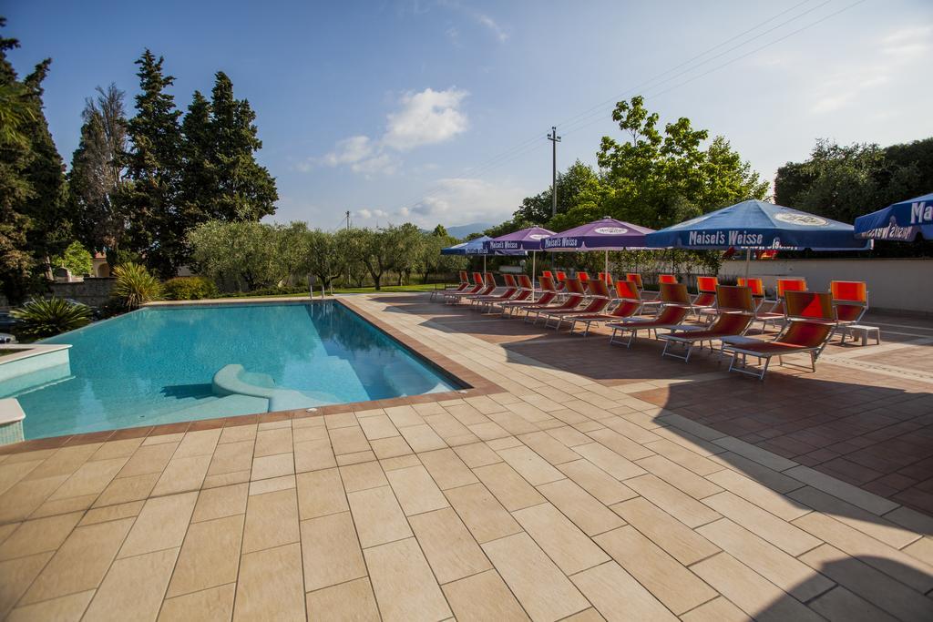 Hotel San Vito Бардолино Экстерьер фото