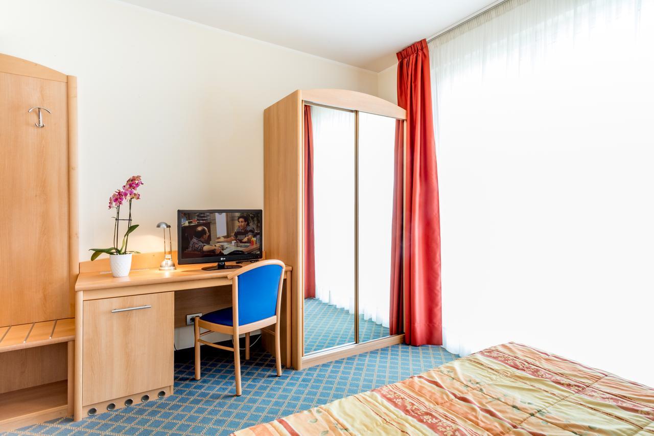 Hotel San Vito Бардолино Экстерьер фото